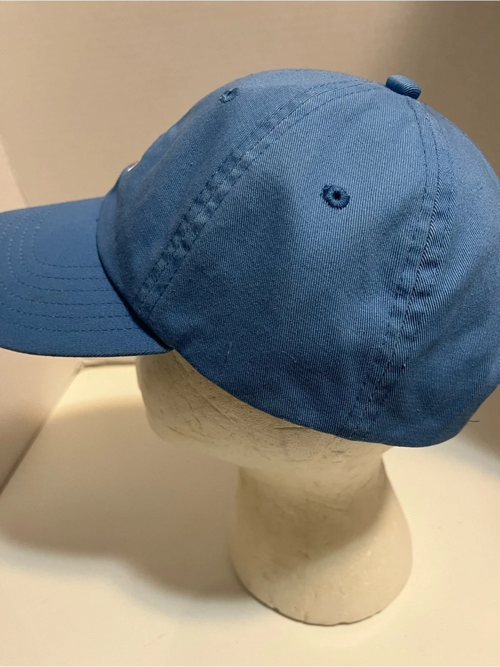 Vineyard Vines Light Blue Cap with Pink Whale - Men Swim